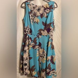 Just Taylor Beautiful Flower Dress NWT